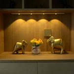 مصباح LED لإضاءة الأماكن المظلمة